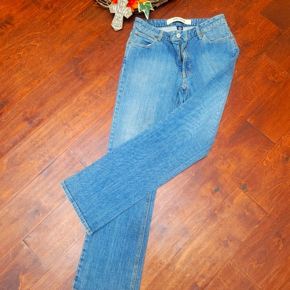 Jeans - Picture 2 of 3